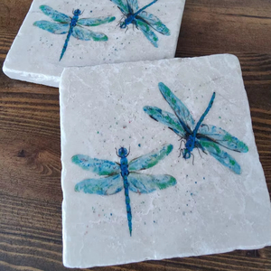 Posavasos de Libélula Azul, Juego de Posavasos para Mesa de Café, Regalo Único con Diseño de Libélula - Product Image 1