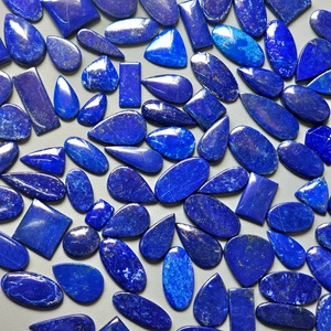 Lot de cabochons en lapis-lazuli naturel de formes variées, taille libre, pierres précieuses bleues pour la fabrication de bijoux - Product Image 1