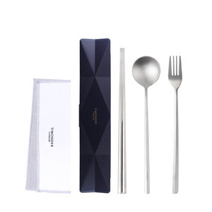 Ensemble de couverts 3 pièces en titane pur de qualité supérieure, écologique, compatible lave-vaisselle, pour le camping en plein air - Product Image 6