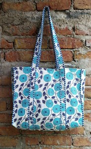 Bolso Tote Acolchado Floral, Bolso de Compras para Mujer, Textil Rajastaní K01, Cuatro Estaciones - Product Image 3