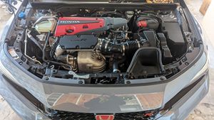 รถฮอนด้า ซีวิค ไทป์ อาร์ ปี 2023 สภาพดีเยี่ยม มือสอง ใช้งานน้อย พวงมาลัยซ้ายและขวา - Product Image 3