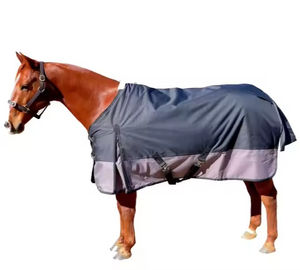 Couverture d'extérieur pour chevaux de haute qualité, personnalisable, imperméable, respirante, en nylon ripstop, pour l'équitation et le dressage. - Product Image 6