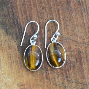 Pendientes Bohemios de Plata de Ley 925 Genuina de Calidad Superior con Cabujón Ovalado de Ojo de Tigre Natural y Engaste de Bisel, Joyería de la Paz - Product Image 6