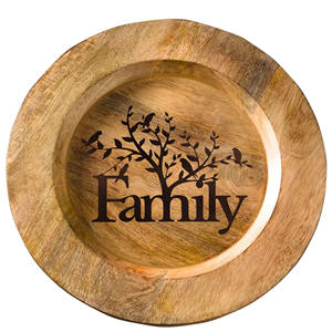 Assiettes de présentation en bois naturel de 13 pouces en gros pour mariages |   Assiette en bois durable découpée au laser avec motif familial pour les fêtes - Product Image 1