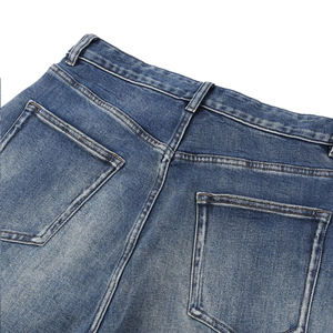 Jean vintage en denim bleu coupe droite ample, effet patiné, fait main, pour homme et femme, collection automne - Product Image 6