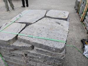 Revêtements muraux en pierre de lave volcanique en gros pour l'extérieur des maisons, les jardins, les villas, les centres de villégiature et les murs de bâtiments - Product Image 4