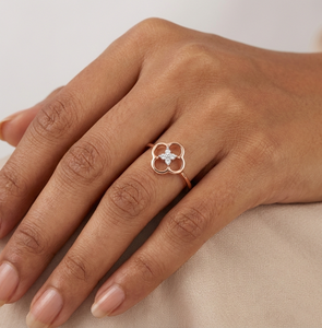 Anillo de Oro Rosa con Diamante Natural de 0.06 Quilates, Corte Brillante Redondo, Claridad VS SI, Joyería Fina Clásica y Elegante - Product Image 1