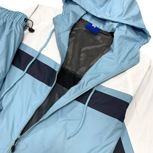 Ensemble survêtement homme personnalisé en polyester, veste coupe-vent et short, fermeture éclair intégrale, en nylon - Product Image 6