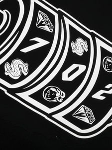 Sweat à capuche graphique noir Las Vegas  Noms alternatifs : * Sweat à capuche Vegas Streetwear * Sweat à capuche noir à logo minimaliste * Sweat à capuche oversize C - Product Image 3