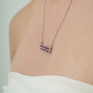 Collar minimalista con colgante de barra horizontal de rubí natural en plata de ley 925, diseño geométrico, joyería fina para mujer. - Product Image 4