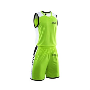 Ensemble d'uniformes de basketball personnalisés pour les professionnels, tissu léger, technologie de séchage rapide, service d'impression de logo, nom et numéro complets - Product Image 4