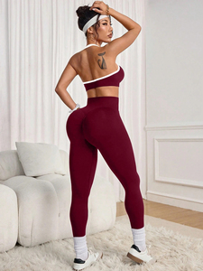 Conjunto de Yoga Rosa sin Costuras al por Mayor Personalizado, Dos Piezas: Sujetador Deportivo y Leggings de Cintura Alta para Fitness, Gimnasio y Entrenamiento - Fabricante de Ropa Deportiva - Product Image 4