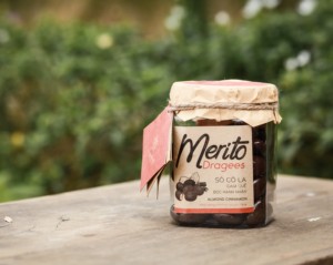 Dragées enrobées de chocolat noir à l'orange, cannelle et amande, collation au chocolat noir pour la vente en gros dans un coffret cadeau personnalisé - Product Image 4