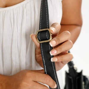 Vente en gros Nouveau sac à bandoulière à franges en cuir suédé noir grande capacité Sac à main de haute qualité tendance pour femmes - Product Image 4