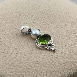 Collier en argent sterling avec pendentif péridot, pierre précieuse verte, pierre de naissance d'août, bijou élégant fait main, cadeau pour femme - Product Image 4