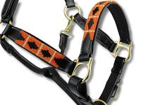 Licol en cuir personnalisable et réglable pour cheval, avec muserolle tressée et ferrures en laiton – Équipement équin