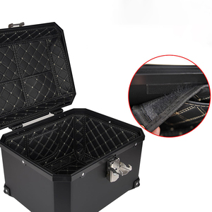 Boîte arrière de <span class=keywords><strong>moto</strong></span> en plastique PP de haute qualité 45L <span class=keywords><strong>Top</strong></span> Box de <span class=keywords><strong>moto</strong></span> Scooter Boîte arrière de <span class=keywords><strong>moto</strong></span> Coffre arrière de <span class=keywords><strong>moto</strong></span> - Product Image 3
