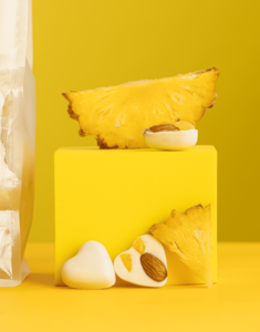 Chocolate compuesto blanco de suministro de fábrica OEM con sabor a yogur, frutas secas y combinación de frutos secos - Product Image 4