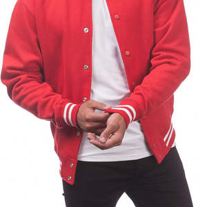 Blouson universitaire rouge en gros pour hommes, blouson Letterman vierge en coton molletonné, coupe ajustée, blouson bomber de baseball, vêtement d'extérieur personnalisé pour équipe - Product Image 3