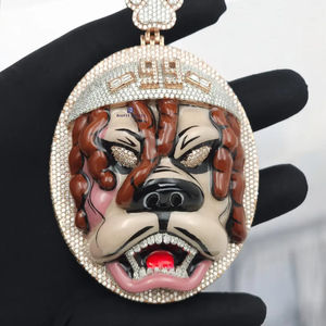 Collier de déclaration Hip Hop de luxe plaqué or rose et argent, avec pendentif visage de Jésus entièrement serti de moissanite - Product Image 1