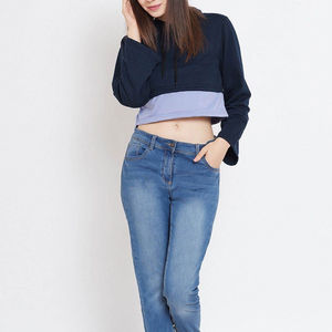 Sudadera Corta con Capucha para Mujer, Manga Larga, Estilo Casual Urbano, Mezcla de Algodón Suave, Sudadera Corta a la Moda - Product Image 4