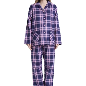 Ensemble de pyjama en flanelle confortable pour femmes, manches longues, col à revers, motif à carreaux, haut boutonné tissé et pantalon long, décontracté, automne/hiver - Product Image 1