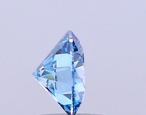 Diamant CVD cultivé en laboratoire, forme ronde, bleu vif fantaisie, clarté VS1, polissage excellent, pierre précieuse brute brillante pour joaillerie fine. - Product Image 4