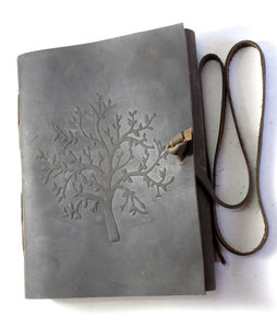 Journal en cuir véritable noir avec motif Arbre de Vie gravé sur la couverture avant et sangle assortie, fait main - Product Image 4