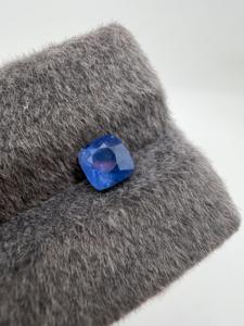 Zafiro Azul Natural, Gema Suelta, Corte Cojín, 1.70 Quilates, con Juego de Color de Ceilán, Sri Lanka, para Anillos y Joyería Personalizados - Product Image 5