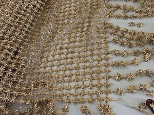 Chadar de entrada de alta costura con flores de Gota para novia, en tendencia |   Toldo nupcial con borlas laterales para bodas indias |   Entrada de Haldi Mehndi - Product Image 4