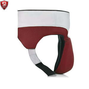 Protège-entrejambe Sumroos Industry en cuir PU rouge et noir, respirant et confortable, pour l'entraînement de MMA et de kickboxing (tous sports) - Product Image 4
