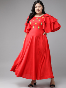 ชุดเดรส Anarkali ปักลายผ้าเรยอนวิสโคสสีแดงขายส่ง แขนเสื้อระบาย คอทรงกลม ไซส์ใหญ่สำหรับผู้หญิง สีพื้น สำหรับงานเทศกาล - Product Image 5