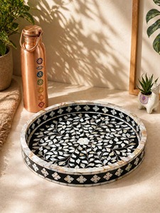 Plateau de service artisanal en nacre noire et blanche, incrusté de coquillages, plateau décoratif pour la maison, l'hôtel, le restaurant - Product Image 3