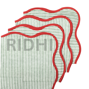 Serviette de table en coton réutilisable et écologique Ridhi Boho, motif carré à rayures bleues avec passepoil jaune, imprimé au bloc, pour la maison et l'hôtellerie - Product Image 1