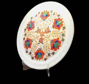 Assiette de service décorative en marbre faite à la main, motif floral incrusté, art Pietra Dura, pierre de luxe pour la décoration intérieure, héritage d'Agra - Product Image 2