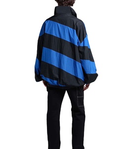 Chaquetas cortavientos arrugadas de nailon personalizadas de talla grande para hombre, chaqueta cortavientos ligera e impermeable con cremallera para hombre - Product Image 4