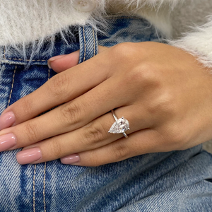 แหวนเพชรทรงลูกแพร์ IGI แบบ 3 กรงเล็บ สำหรับหมั้น เกรด D-E-F VVS-VS ทองคำ ทองคำขาว ทองชมพู เงิน สำหรับมืออาชีพ ขายส่ง B2B มีสินค้าในสต็อก - Product Image 2