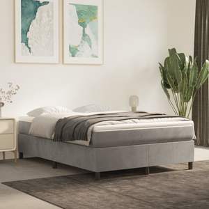Base de Cama Queen Tapizada en Terciopelo Gris Claro con Madera Contrachapada - Product Image 1