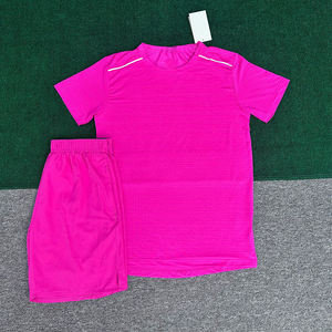 T-shirts et shorts de sport pour hommes de marque tendance, séchage rapide, respirants, hauts de fitness et vêtements de football, t-shirts de course et de sport à manches courtes - Product Image 1