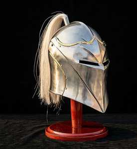Casco de Caballero Medieval Personalizado – Casco de Armadura de Acero con Pluma, Estilo Cruzado (Talla Adulto) - Product Image 6