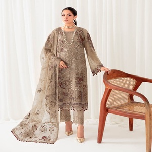 Liquidation vente femmes fête porter Pakistan Style indien en mousseline de soie Shalwar Kamez Dupata robe en gros par Ramsha - Product Image 6