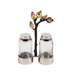 Elegante Juego de Salero y Pimentero de Metal con Frascos de Cristal y Bandeja con Diseño de Hojas para Servir Condimentos en la Mesa - Product Image 6