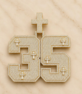Colgante de Plata 925 con Moissanita, Bañado en Oro Rosa, Diseño de Cruz con Números, Joyería Personalizada Unisex - Product Image 4
