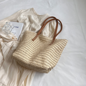 Sac à bandoulière tressé décontracté pour les <span class=keywords><strong>vacances</strong></span>, sac fourre-tout de plage en paille naturelle, cadeau de demoiselle d'honneur en gros - Product Image 4
