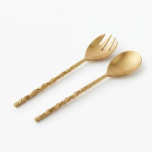 Utensilios de Cocina, Juego de Servidores de Ensalada de Metal Plateado con Mangos Negros Trenzados y Decoración de Hoja de Ginkgo Dorada - Product Image 3