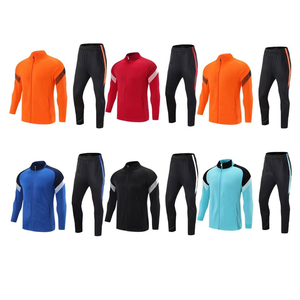Survêtement de football léger et performant, personnalisable, respirant, veste et pantalon pour clubs - Product Image 2
