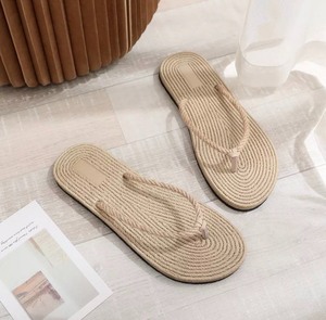 Pantoufles en jacinthe d'eau tissées naturelles, fabriquées au Vietnam, pour hôtels, spas, plages - Fabricant en gros, export - Product Image 5