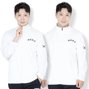 เสื้อแจ็คเก็ตแทร็ค MACCI ROKA รุ่น Unisex ผลิตจากโพลีเอสเตอร์ น้ำหนักเบา ซิปหน้า คอตั้ง โลโก้ด้านหน้า ทรงเข้ารูป ระบายอากาศได้ดี สวมใส่สบายๆ สไตล์สปอร์ต - Product Image 1