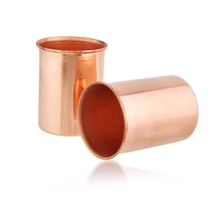 Bouteille d'eau en cuivre pur avec deux verres à boire, ensemble cadeau bien-être ayurvédique haut de gamme, réutilisable, anti-fuite - Product Image 4
