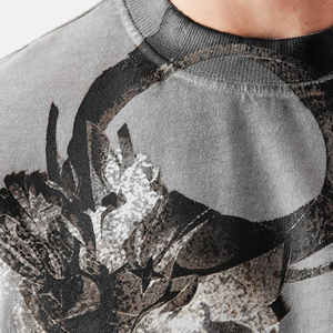 Camiseta Gráfica de Anime Igris al por Mayor, Ajuste Holgado, Estilo Urbano, Logotipo Personalizado, Algodón, Manga Corta, Unisex, Proveedor OEM/ODM - Product Image 2